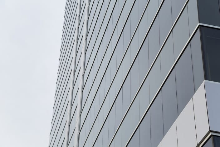 Evergreen Maintenance office cleaning services - view of side of tall office building - Landmark 6.